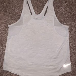 nike tank tops